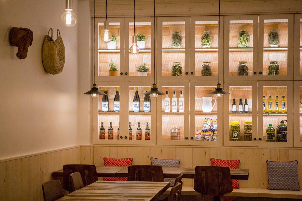 Hostal La Creu Mora d'Ebre Ngoại thất bức ảnh