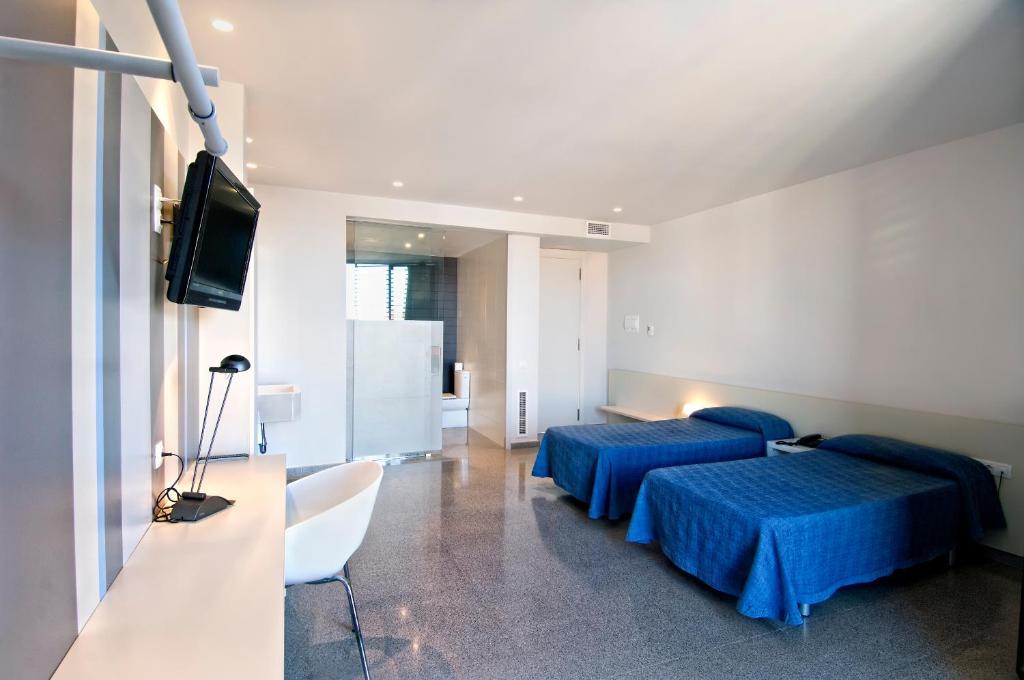 Hostal La Creu Mora d'Ebre Ngoại thất bức ảnh